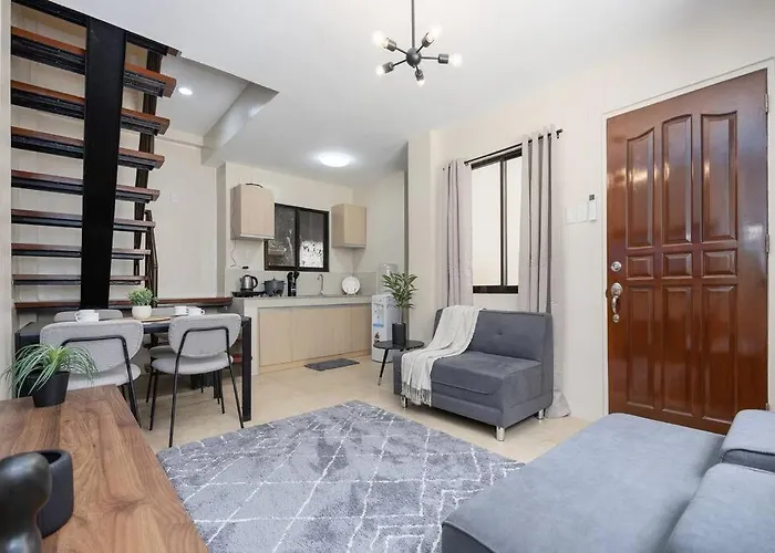 3br Furnished House Near Cebu It Park With Parking, Fast Wifi, Netflix And