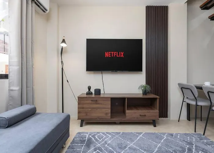3br Furnished House Near Cebu It Park With Parking, Fast Wifi, Netflix And