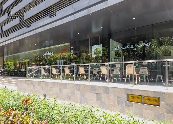3br Furnished House Near Cebu It Park With Parking, Fast Wifi, Netflix And