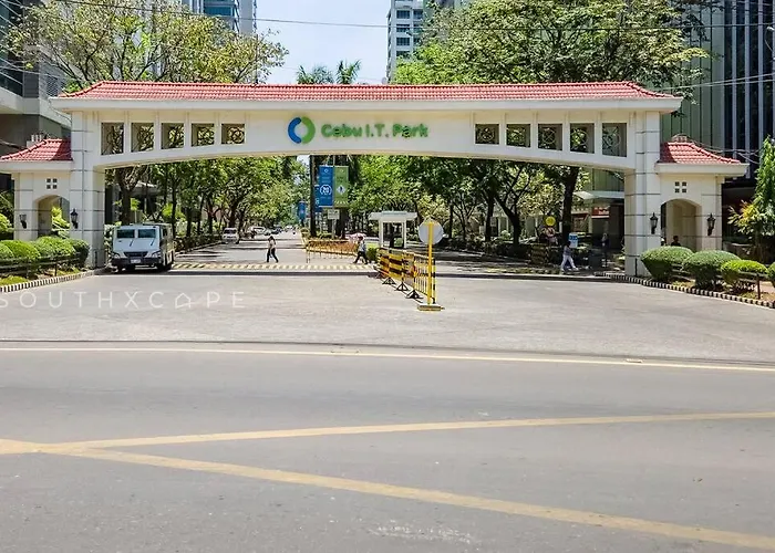 3br Furnished House Near Cebu It Park With Parking, Fast Wifi, Netflix And *